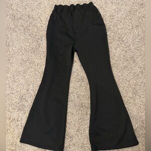 Fleece lined Maternity leggings .